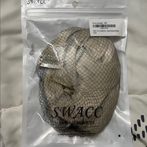 New Platinum blonde clip in hair extensions. Straight - Picture 4 of 4